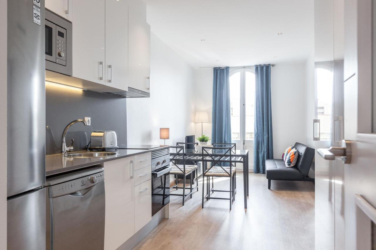 Bright Apartment With Balconies 34 巴塞罗那 外观 照片